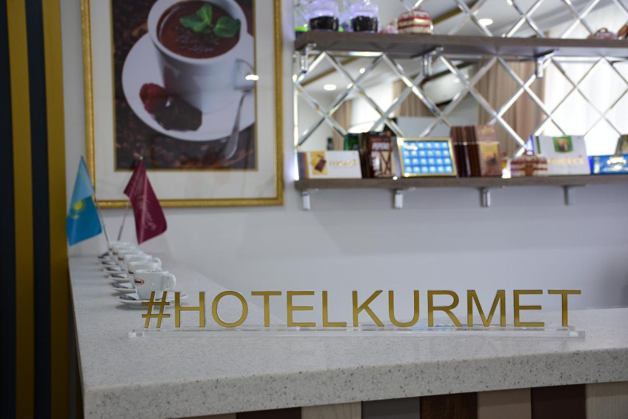 Кұрмет Hotel อูรัลส์ค ภายนอก รูปภาพ